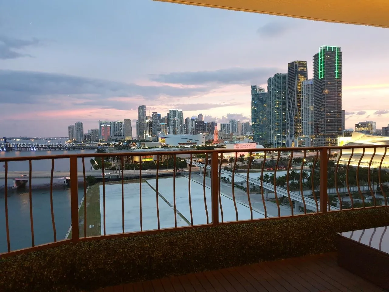 555 NE 15th St # 17K, Miami FL 33132