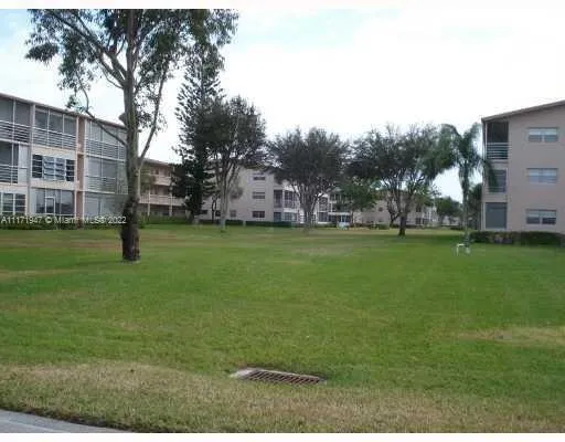 568 N Mansfield  N # 568, Boca Raton FL 33434