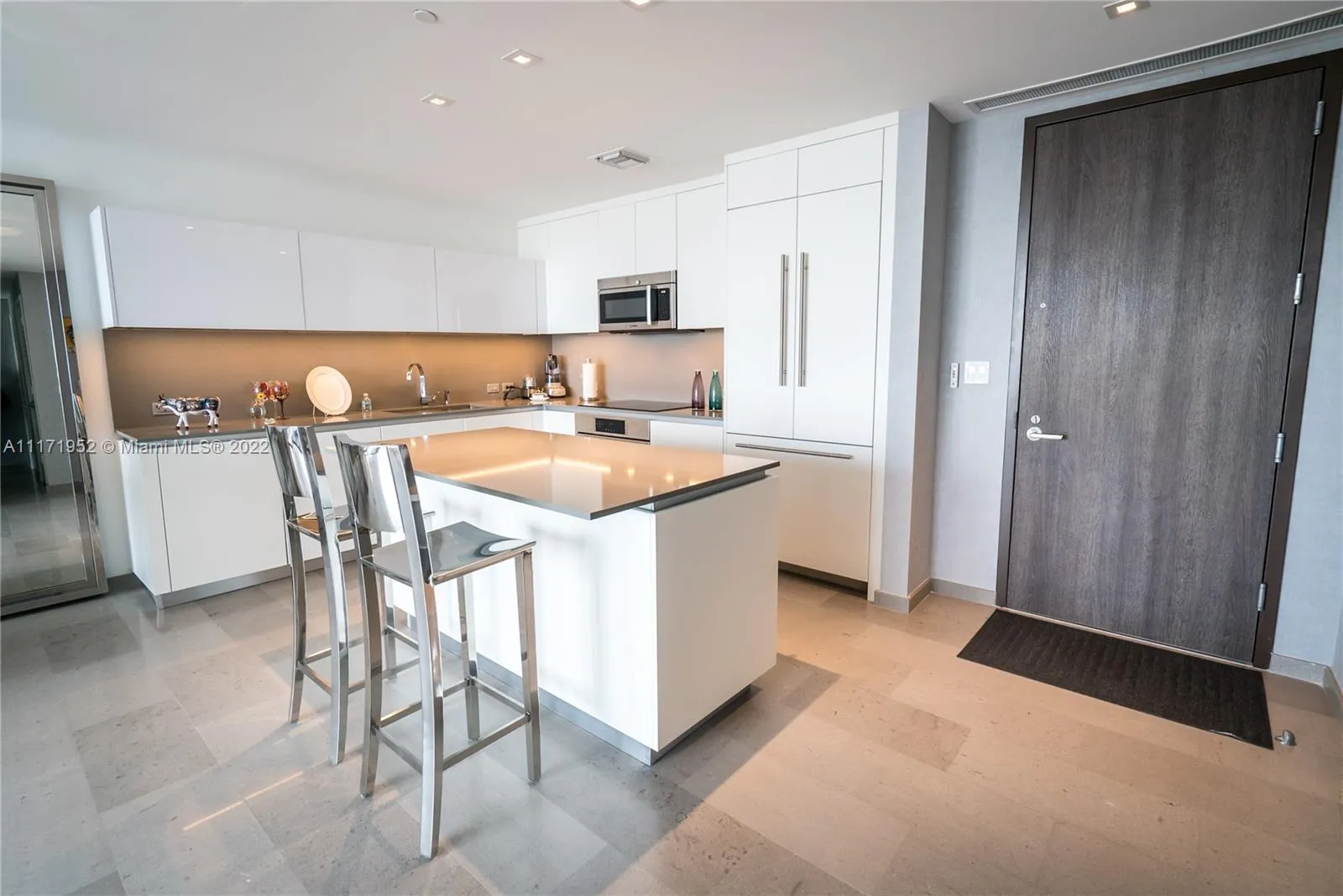 68 SE 6th St # 2510, Miami FL 33131