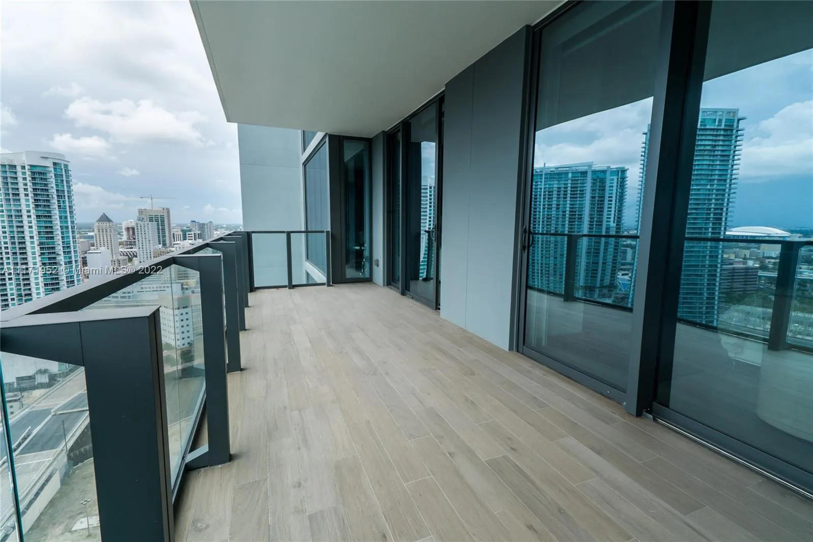 68 SE 6th St # 2510, Miami FL 33131