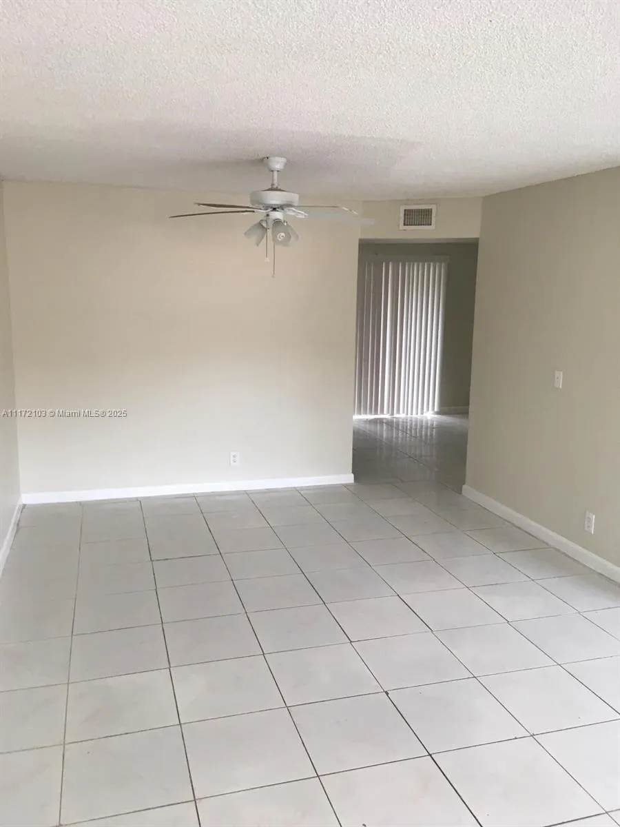 5962 NW 29th Pl # 112, Sunrise FL 33313