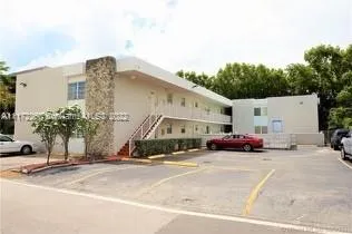 2 bedroom 2 bath for sale at 1235 Mariposa Ave # 1, Coral Gables FL 33146