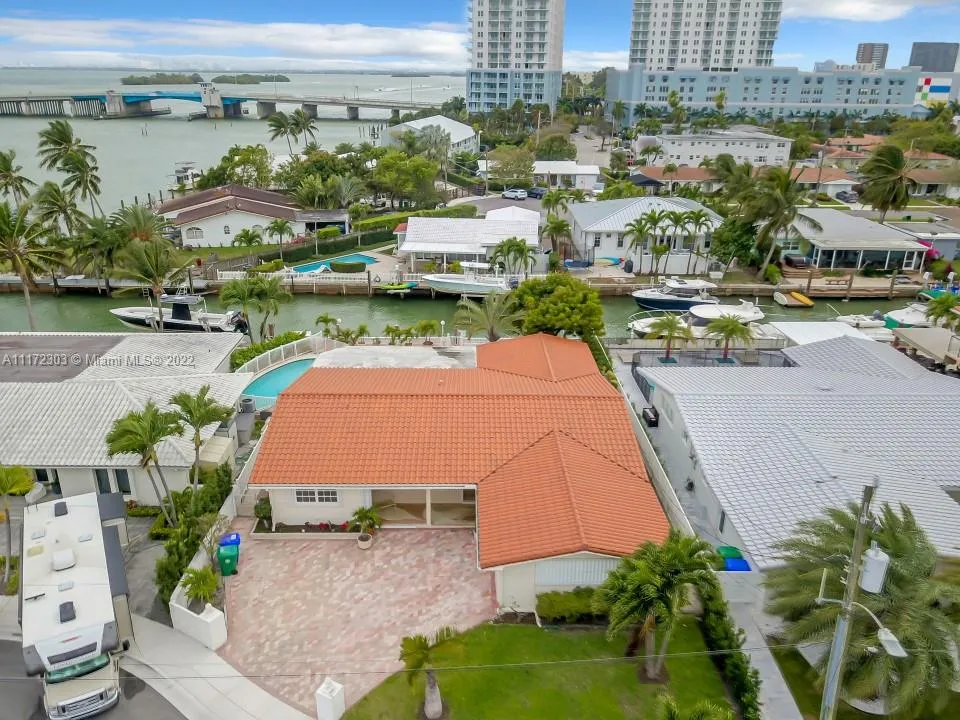 1250 NE 82nd St, Miami FL 33138