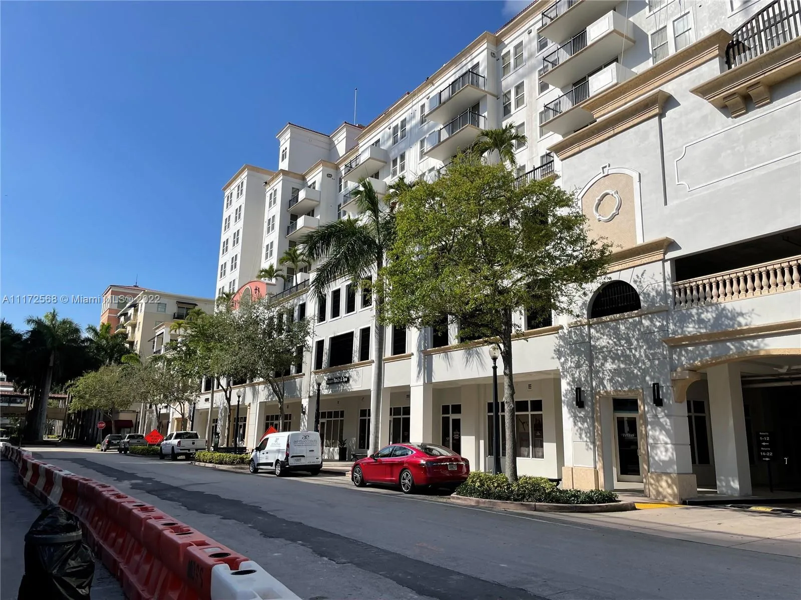 2 bedroom 2 bath for sale at 4100 Salzedo St # 511, Coral Gables FL 33146