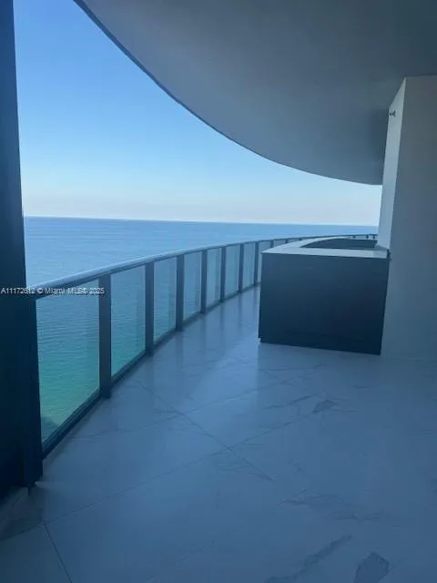 4 bedroom 4 bath for sale at 18555 Collins Ave # 2905, Sunny Isles Beach FL 33160