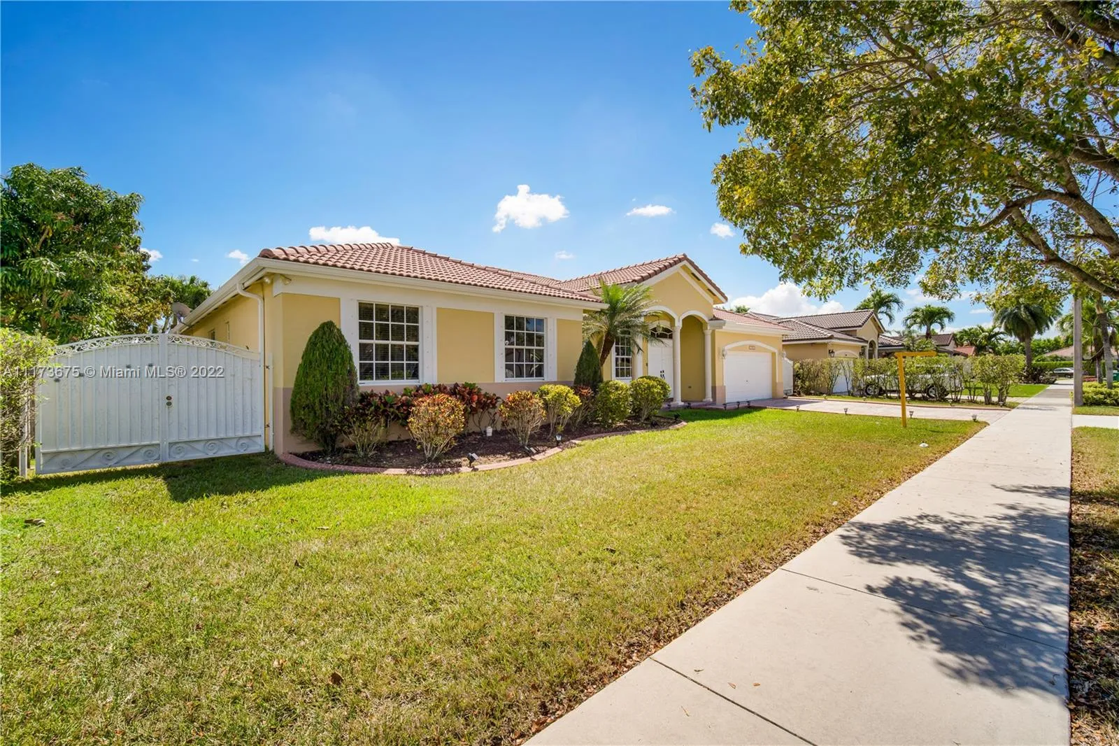16234 SW 48th Ter, Miami FL 33185