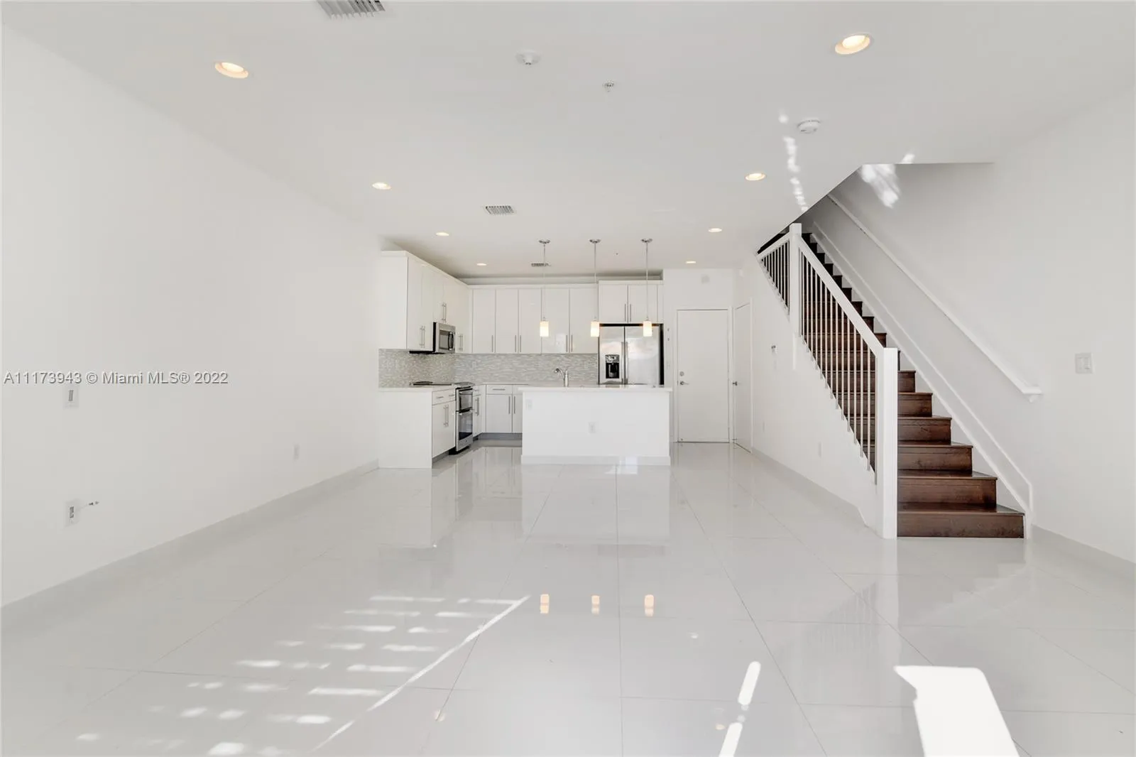 2630 NE 213th St # 103, Miami FL 33180