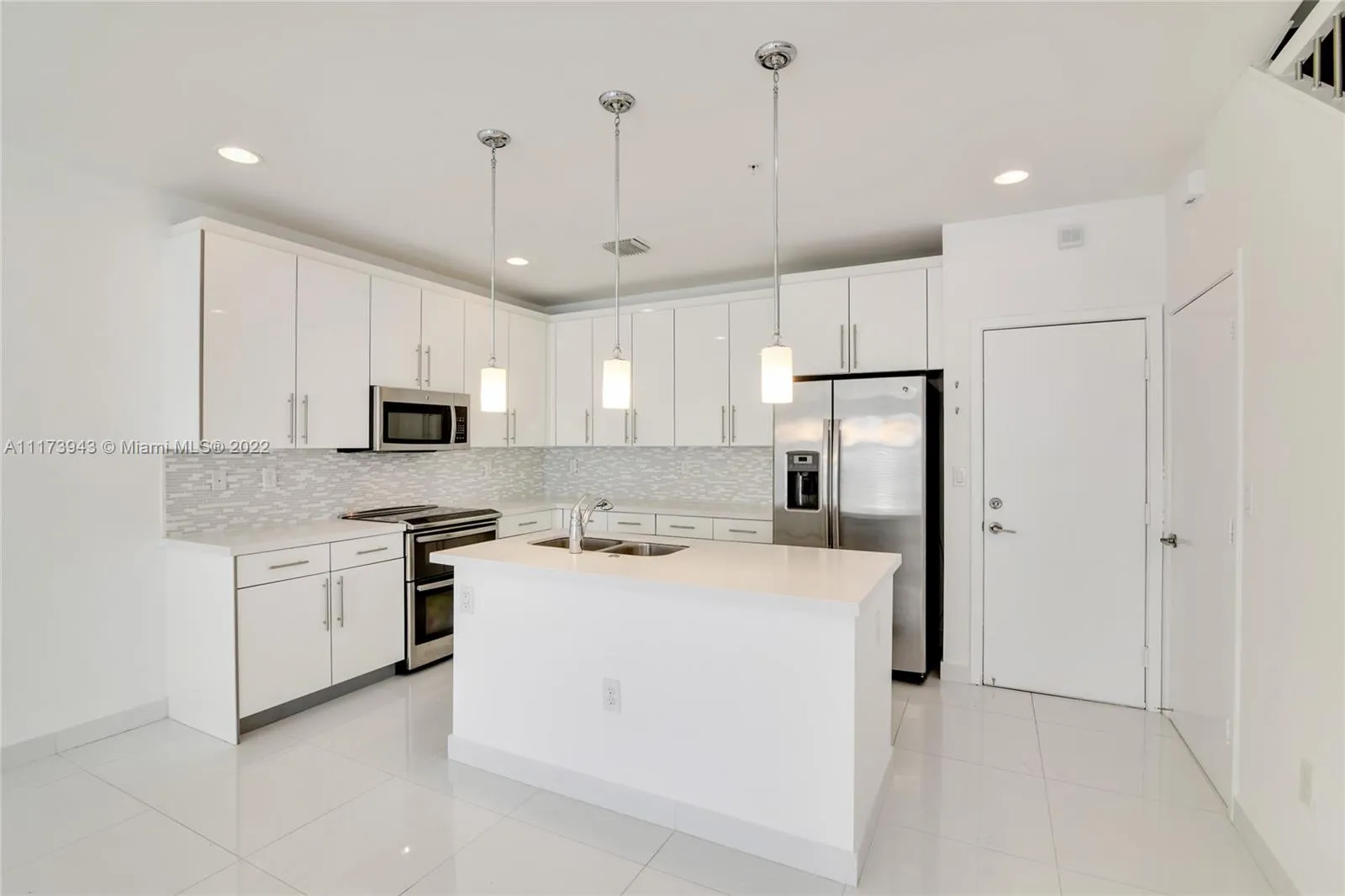 2630 NE 213th St # 103, Miami FL 33180