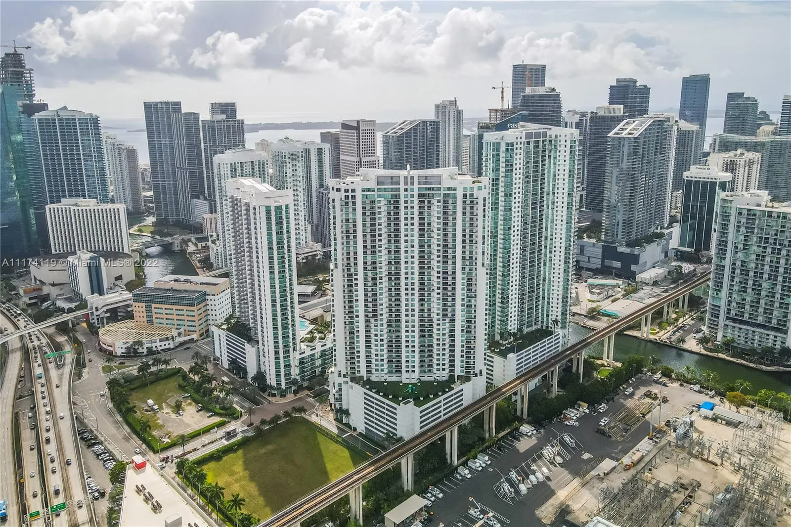 90 SW 3rd St # 3806, Miami FL 33130