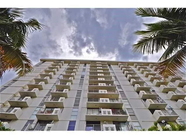 2350 NE 135th St # 208, North Miami FL 33181