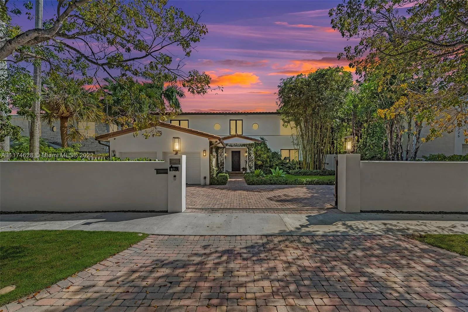 5 bedroom 5 bath for sale at 5735 N Bay Rd, Miami Beach FL 33140