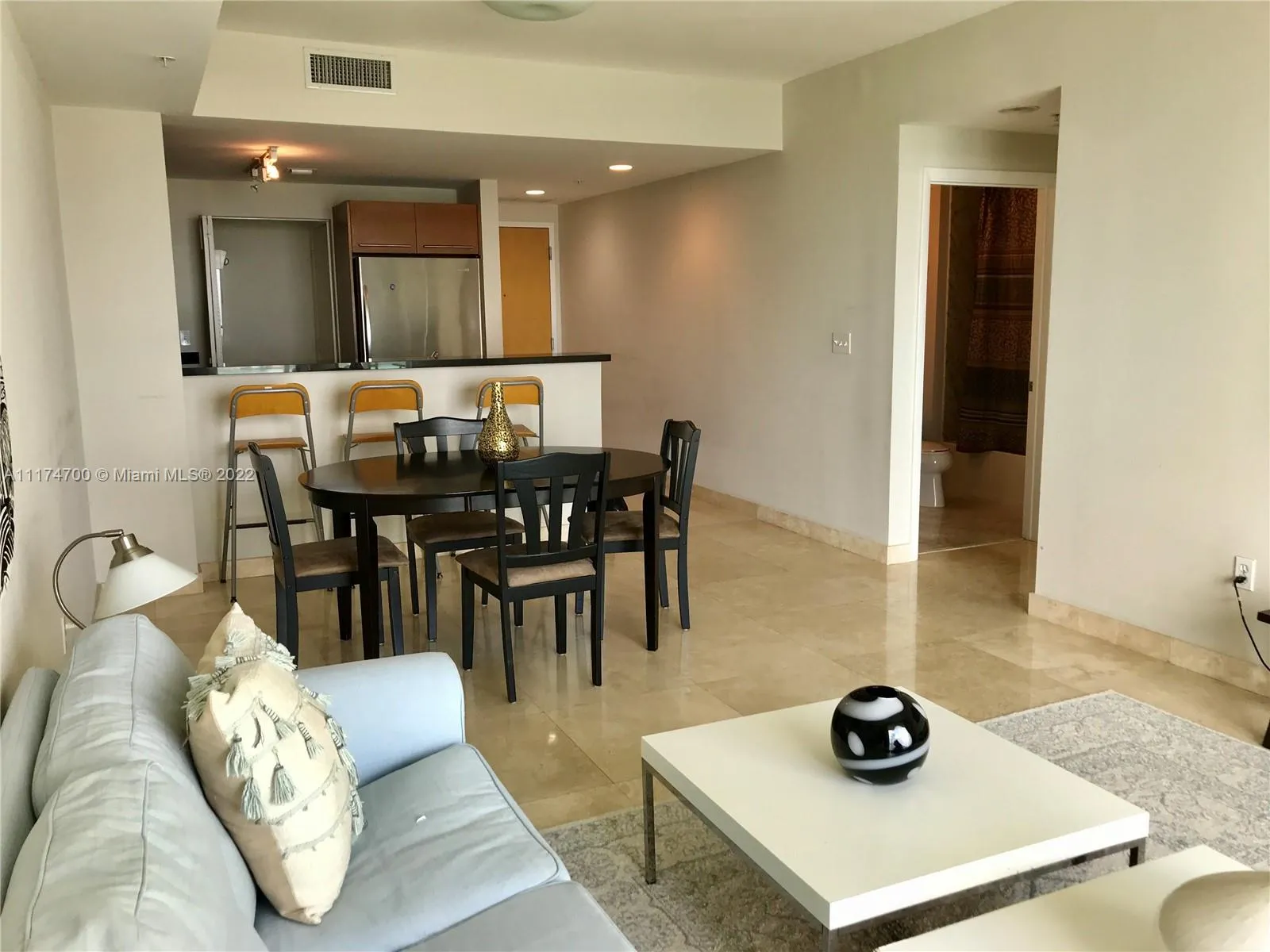253 NE 2nd St # 1803, Miami FL 33132