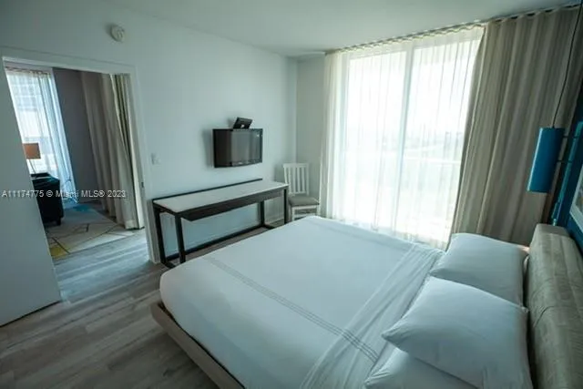 17315 Collins Ave # 1406, Sunny Isles Beach FL 33160