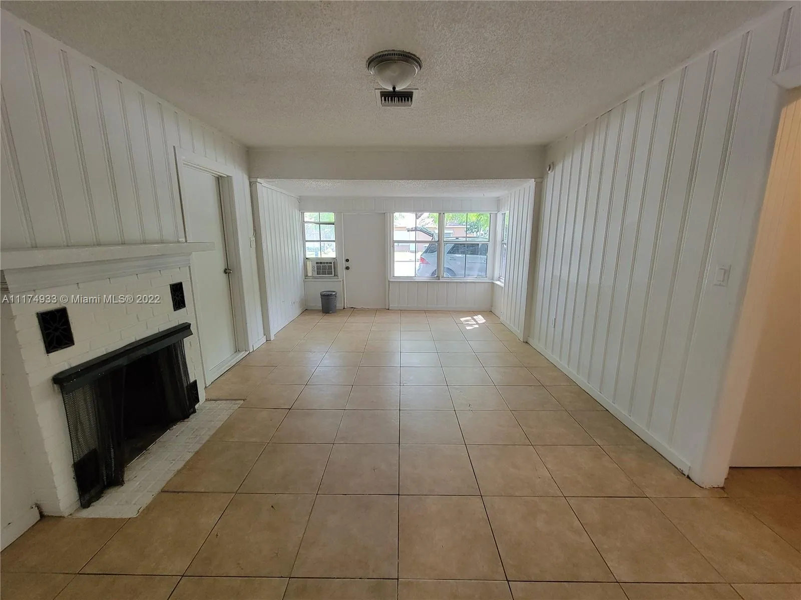 1909 Johnson St, Hollywood FL 33020