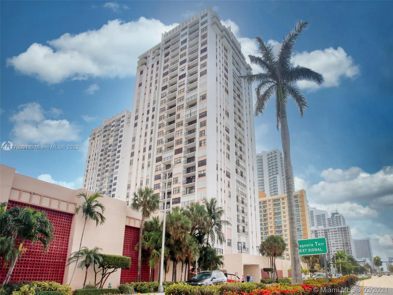 2 bedroom 2 bath for rent at 2401 S Ocean Dr # 404, Hollywood FL 33019