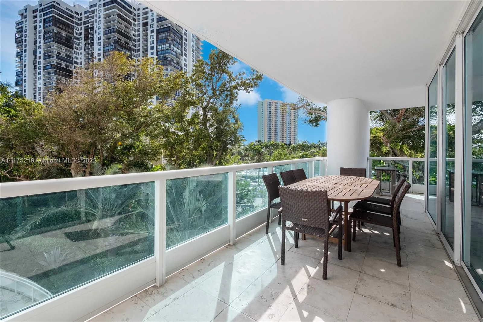 2 bedroom 2 bath for sale at 2127 Brickell Ave # 505, Miami FL 33129