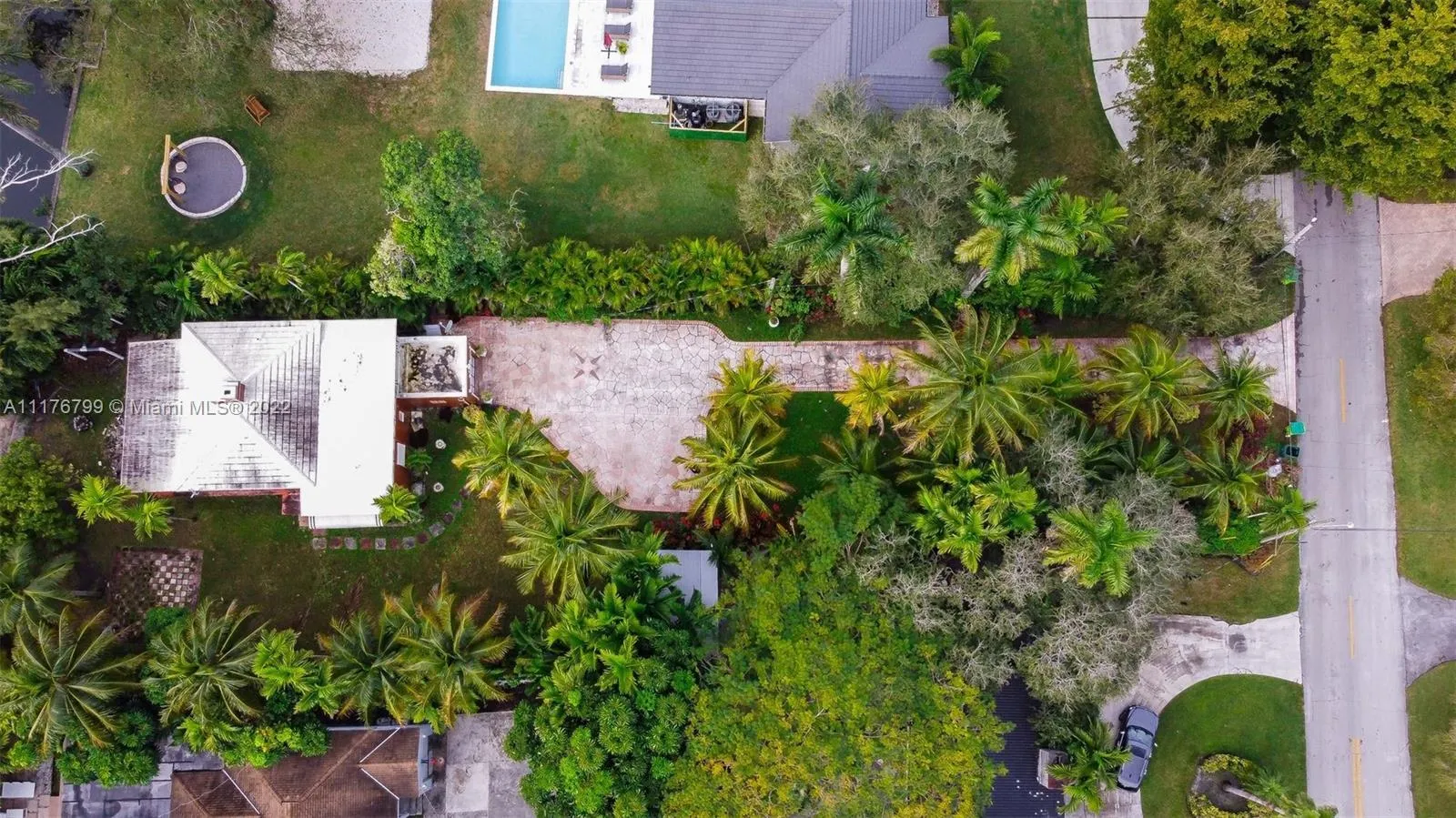 4 bedroom 3 bath for sale at 24 NW 86th St, El Portal FL 33150