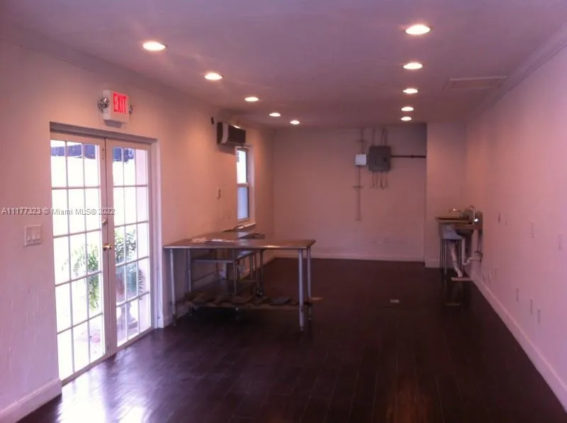 1239 Alton Rd, Miami Beach FL 33139