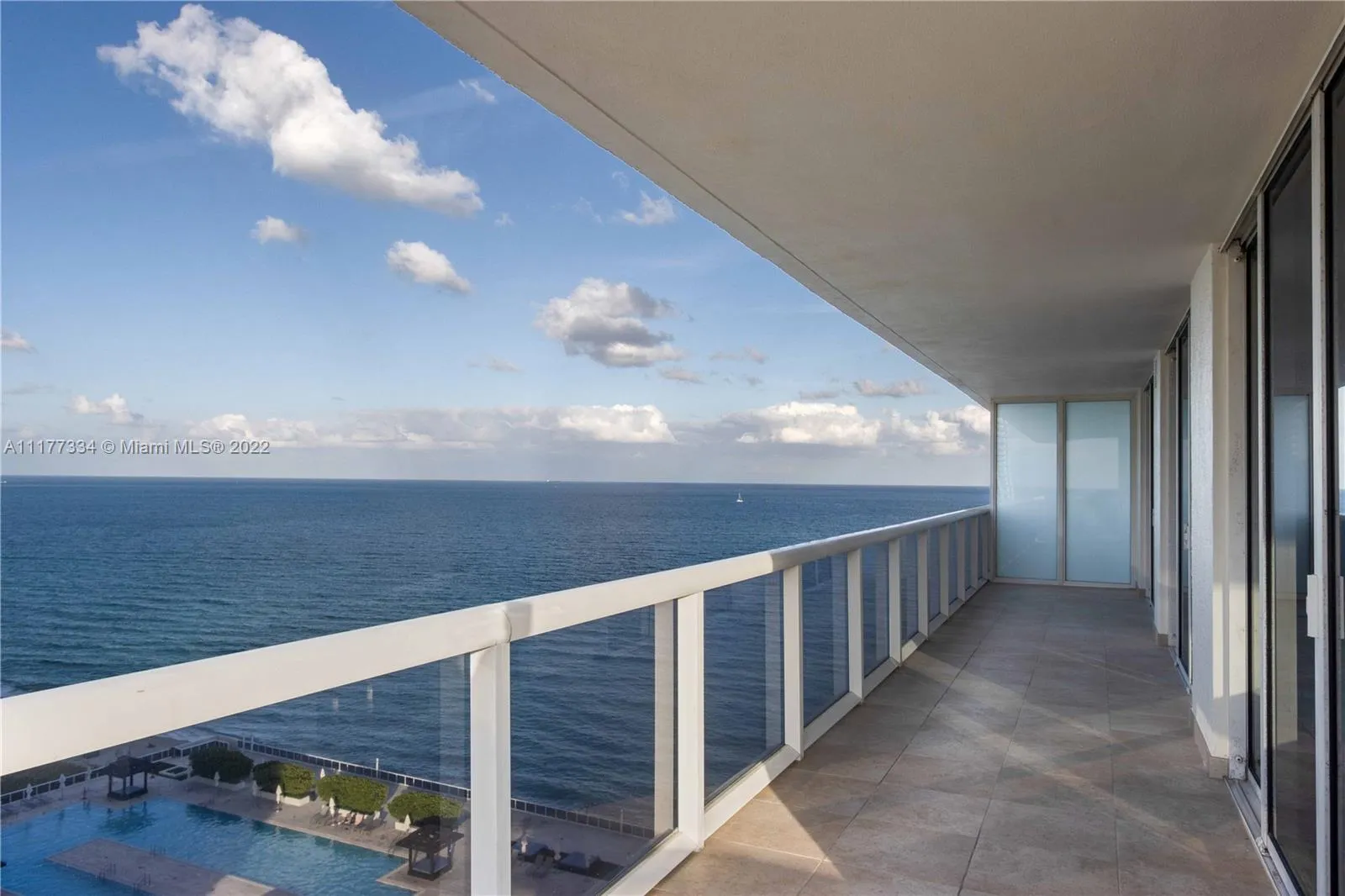 2 bedroom 2 bath for sale at 1830 S Ocean Dr # 1908, Hallandale Beach FL 33009