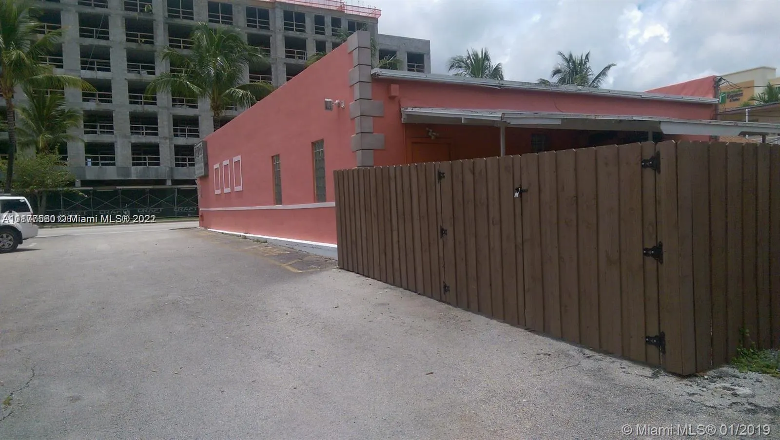 138 N Federal Hwy, Dania Beach FL 33004