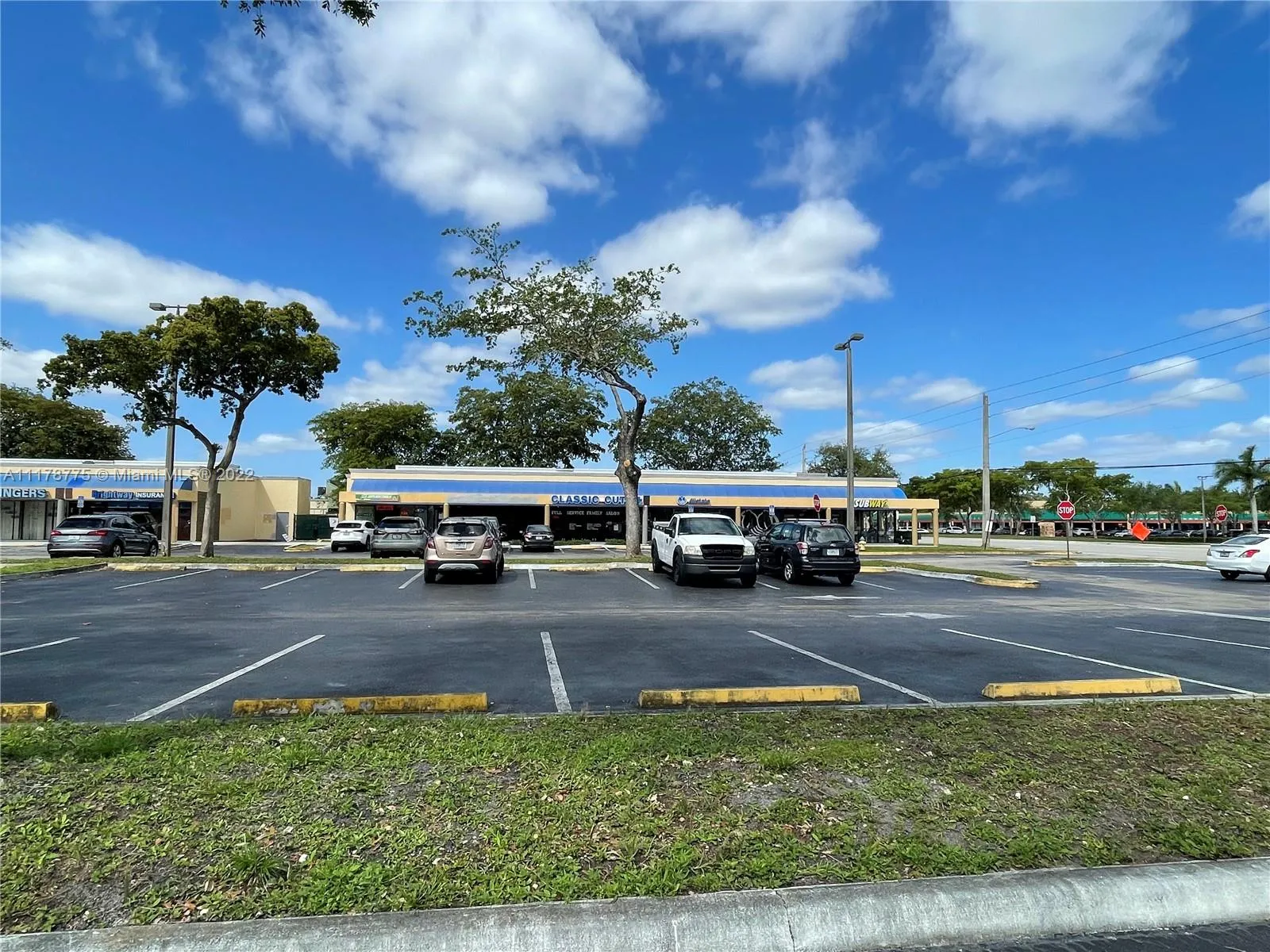 8900 Taft St, Pembroke Pines FL 33024