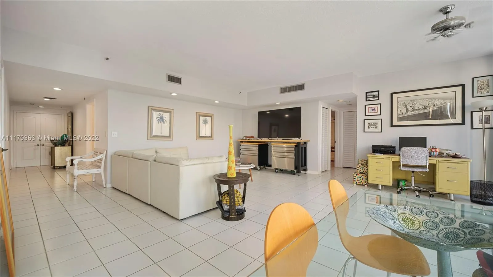 355 Poinciana Dr # 1130, Sunny Isles Beach FL 33160