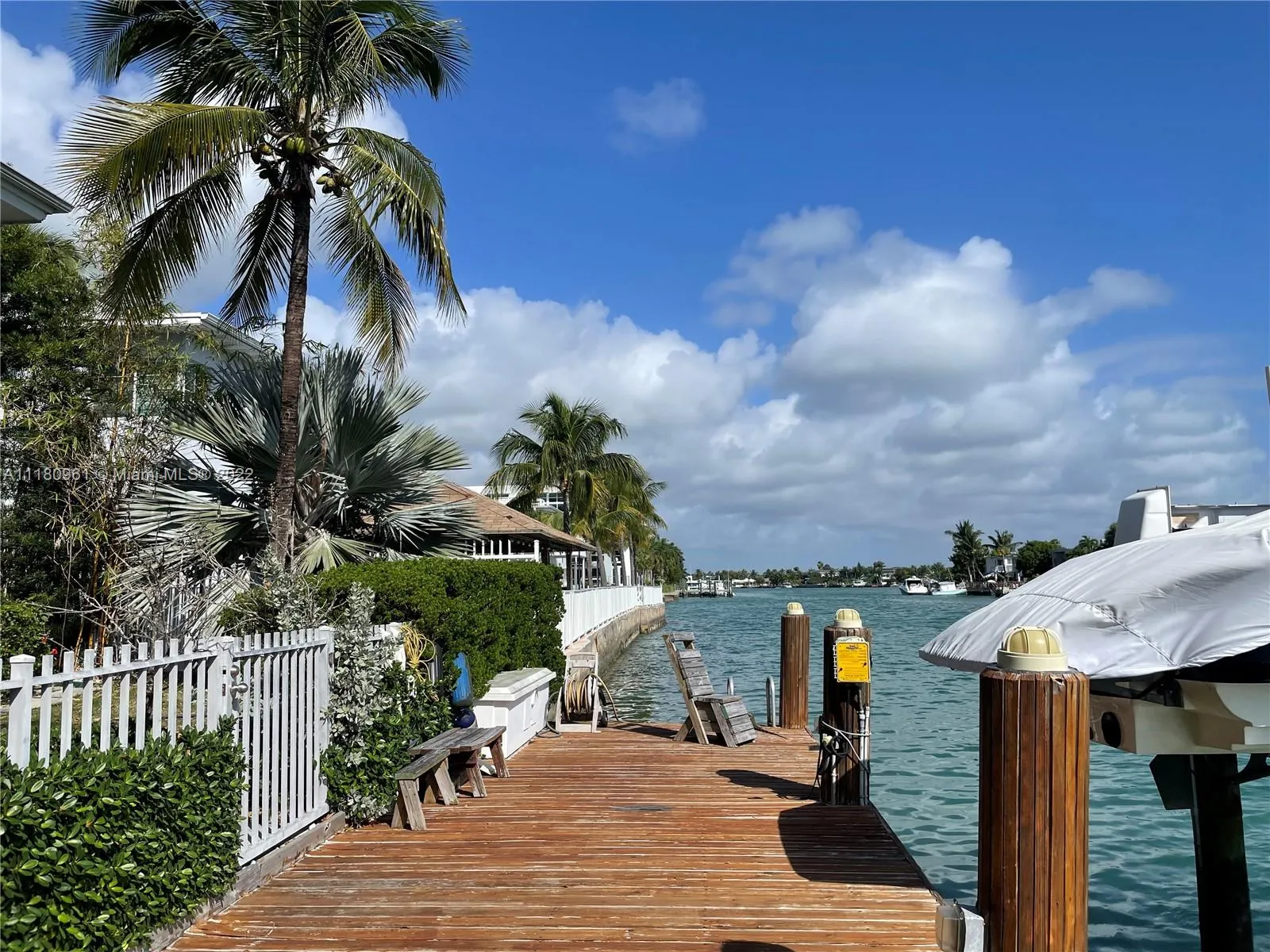 7171 Bay Dr, Miami Beach FL 33141