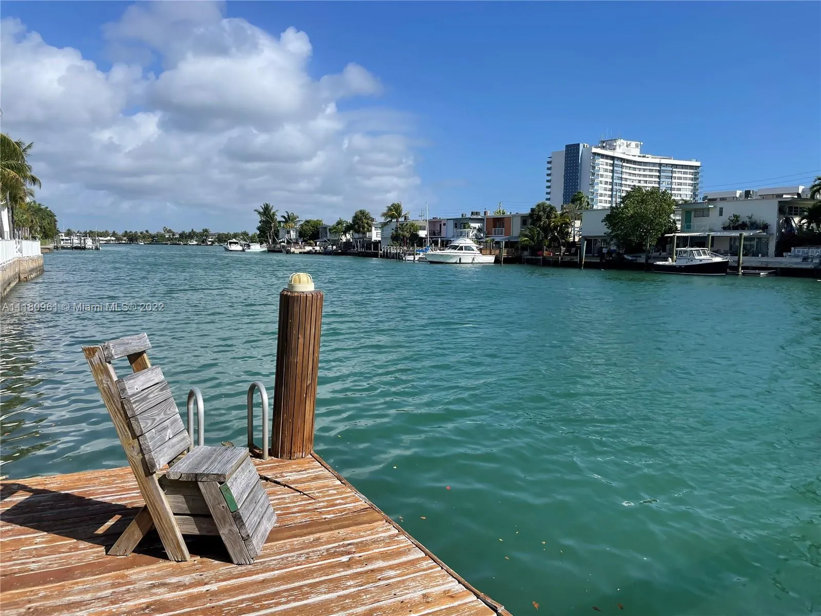 7171 Bay Dr, Miami Beach FL 33141