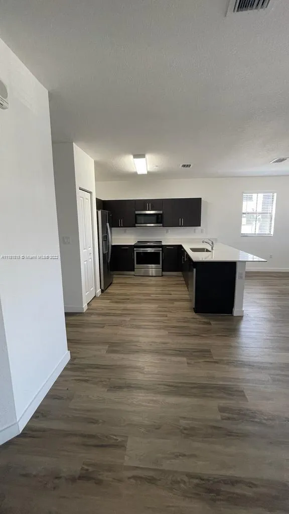 15520 SW 136th St # 212, Miami FL 33196