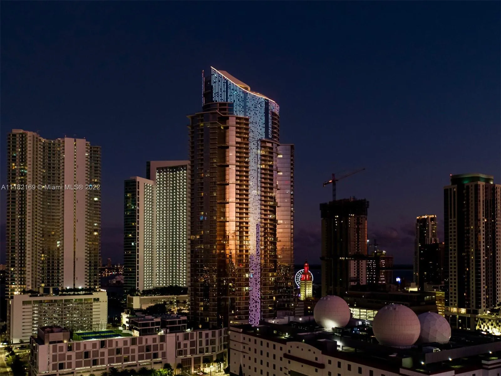 3 bedroom 4 bath for sale at 851 NE 1st Ave # 1401, Miami FL 33132