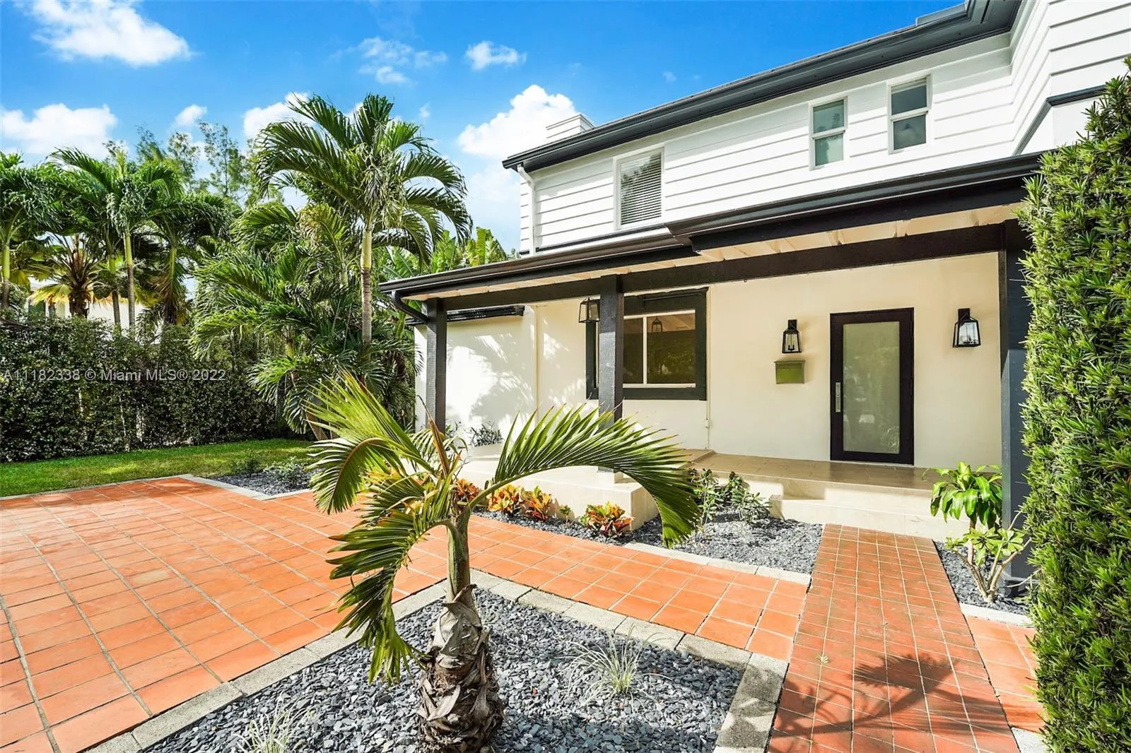 4 bedroom 4 bath for sale at 4258 N Michigan Ave, Miami Beach FL 33140