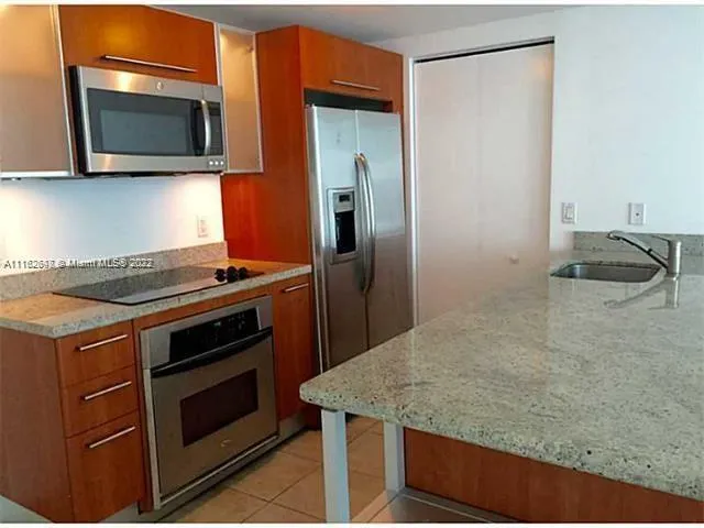 185 SW 7th St # 1710, Miami FL 33130