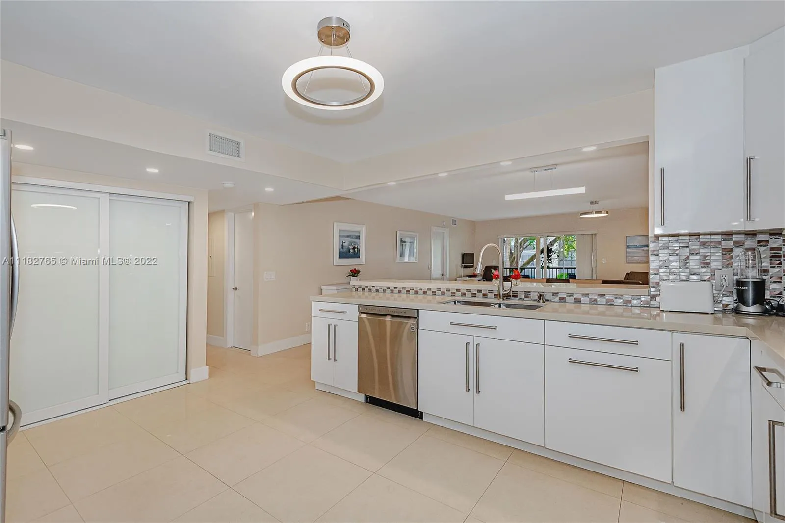 111 S Hollybrook Dr # 208, Pembroke Pines FL 33025