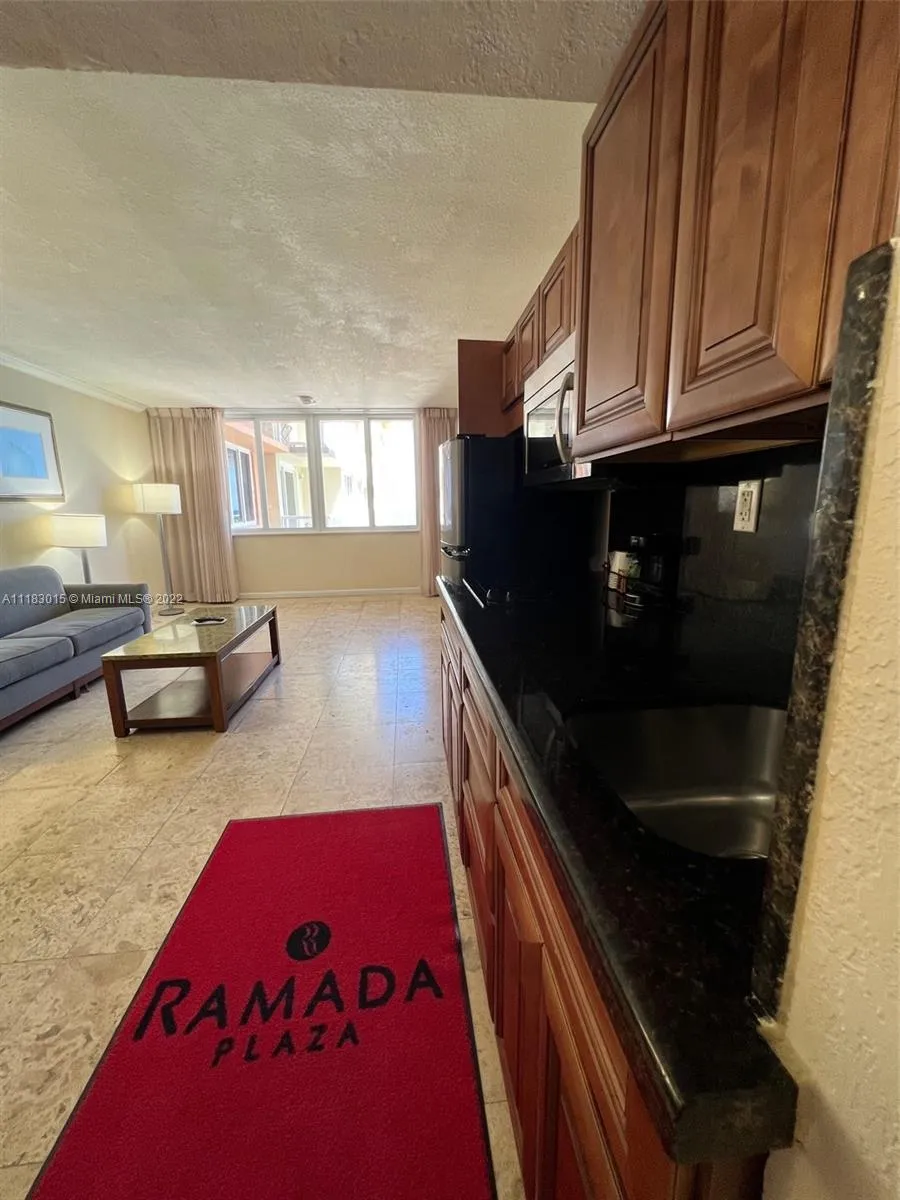 1 bedroom 1 bath for sale at 19201 Collins Ave # 949, Sunny Isles Beach FL 33160