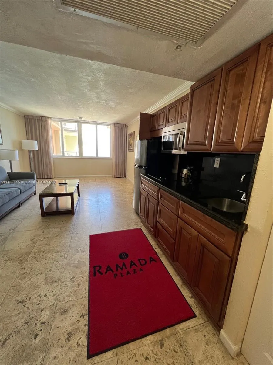 19201 Collins Ave # 949, Sunny Isles Beach FL 33160
