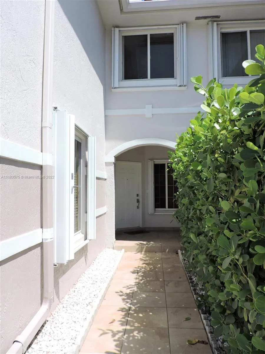 10101 SW 154th Cir Ct # 11, Miami FL 33196