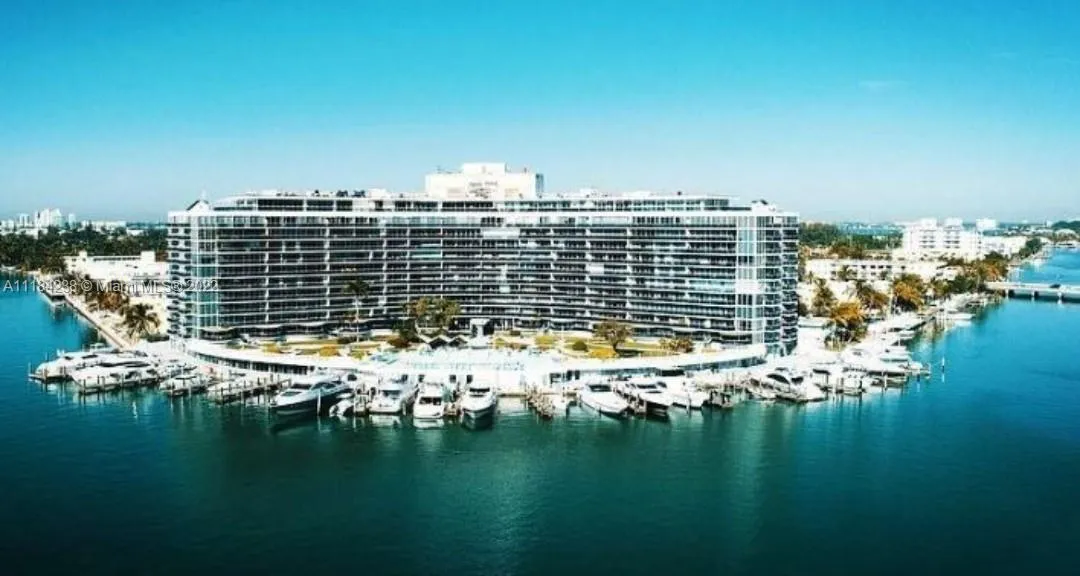 1 bedroom 2 bath for sale at 900 Bay Dr # 721, Miami Beach FL 33141