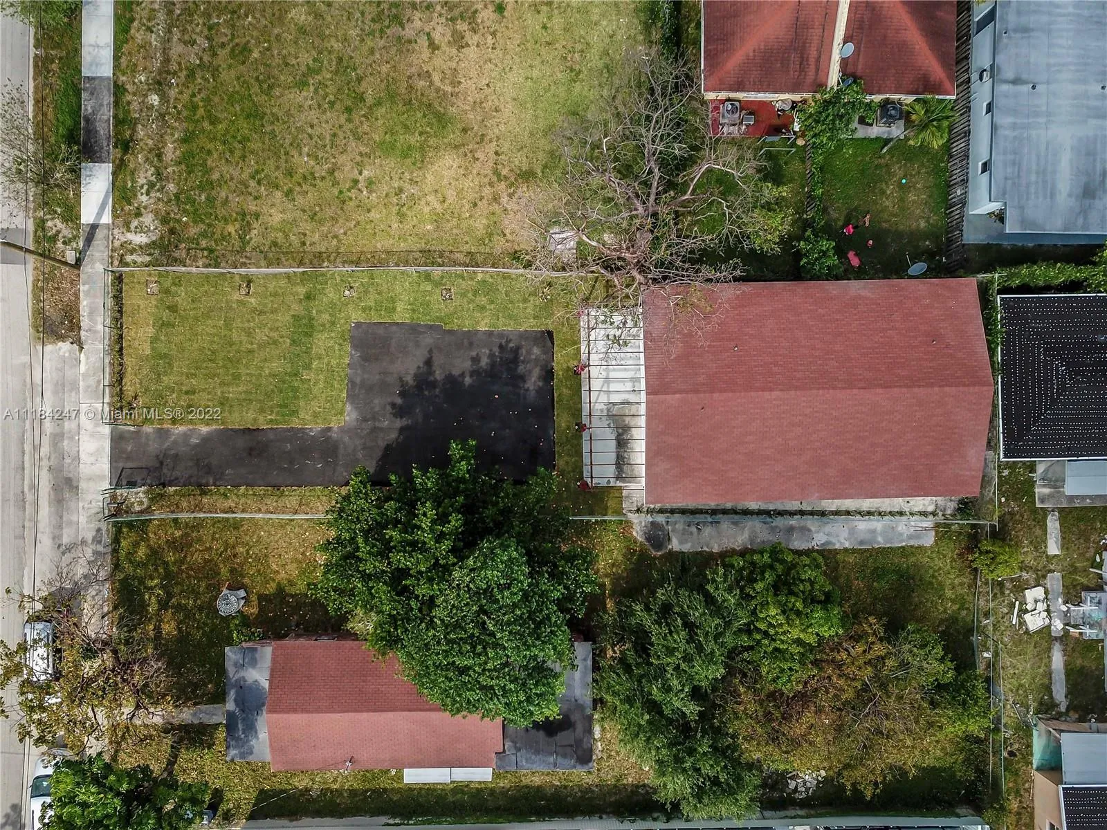 112 NW 10th St, Hallandale Beach FL 33009