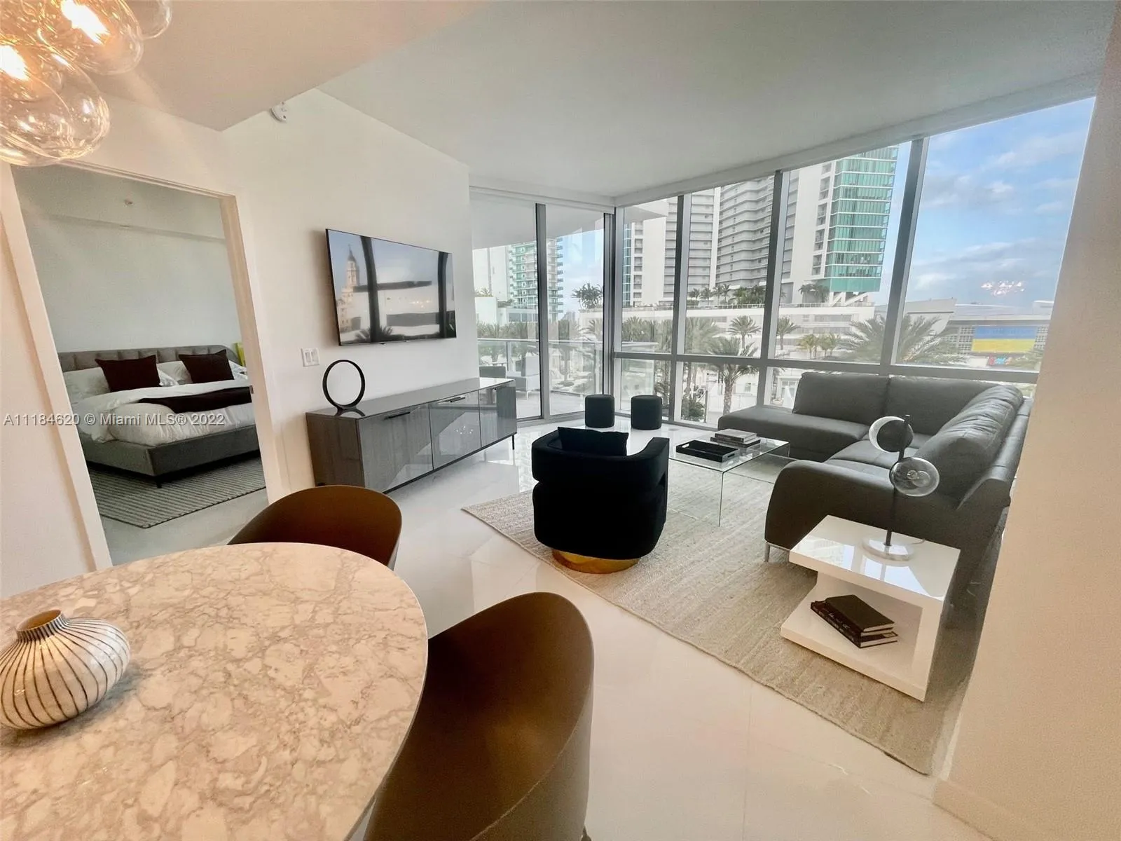 851 NE 1st Ave # 909, Miami FL 33132