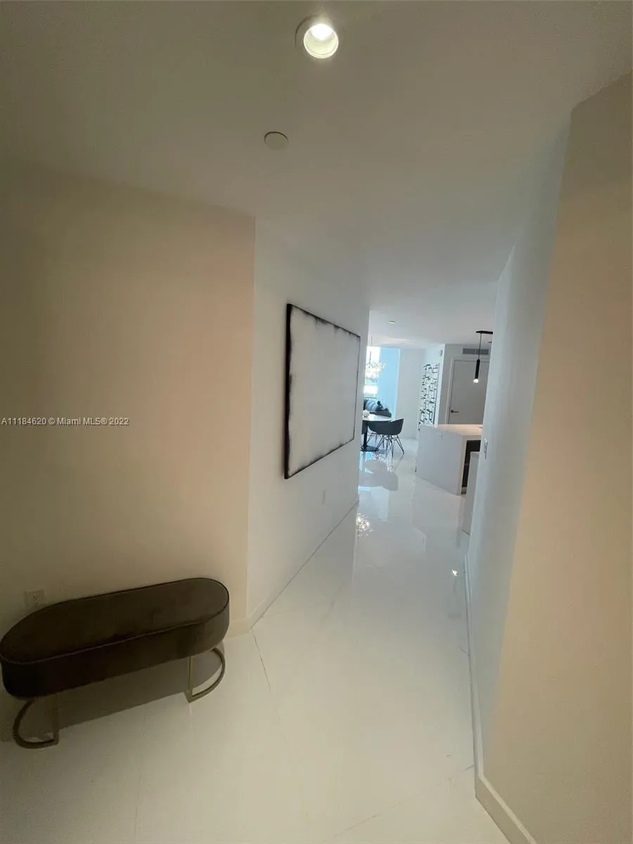 851 NE 1st Ave # 909, Miami FL 33132