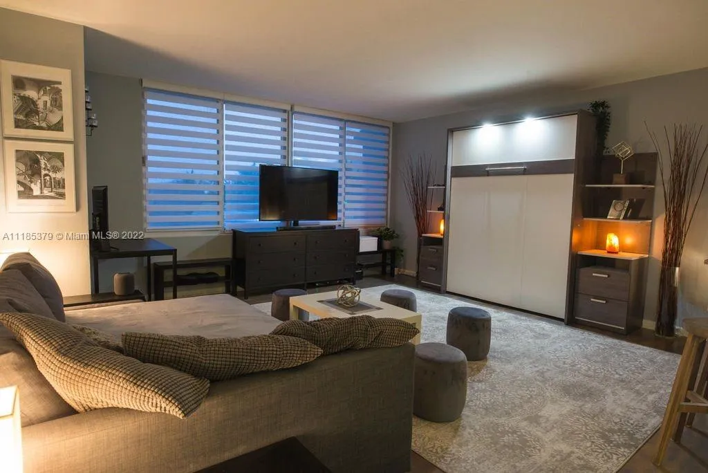 1000 West Ave # 204, Miami Beach FL 33139