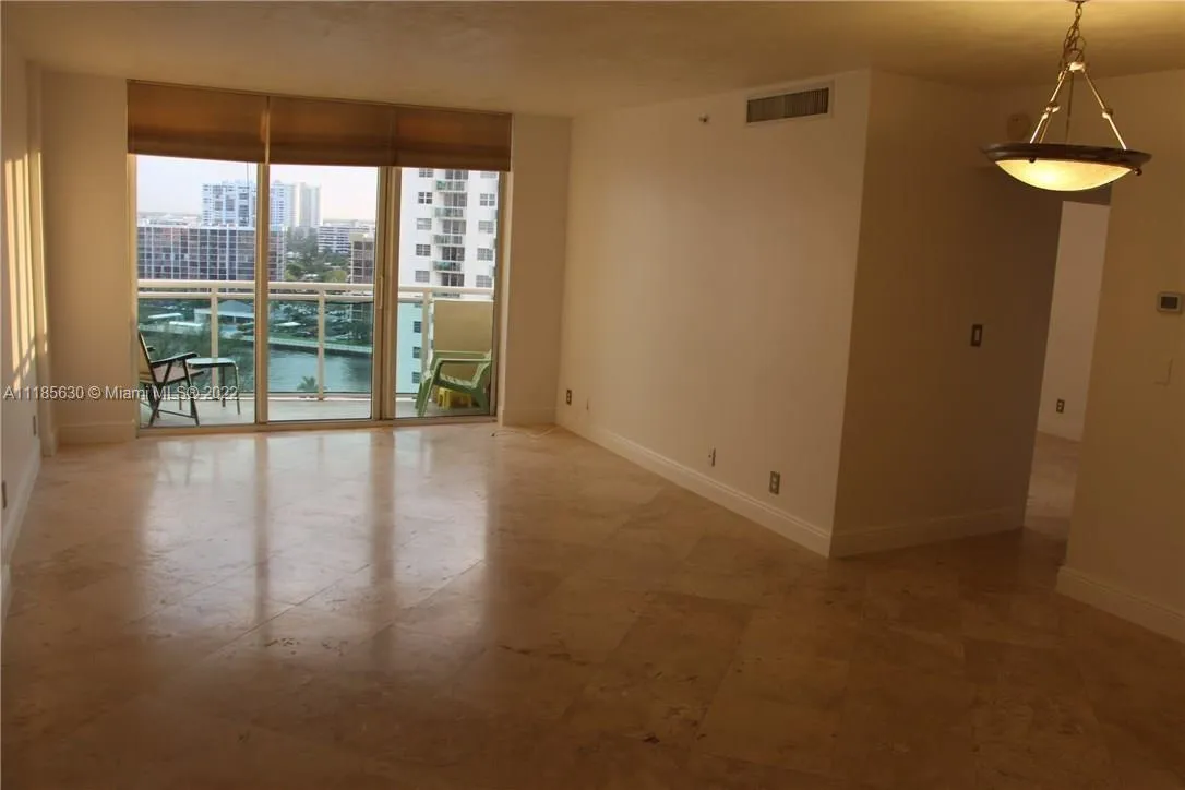 3001 S Ocean Dr # 1439, Hollywood FL 33019