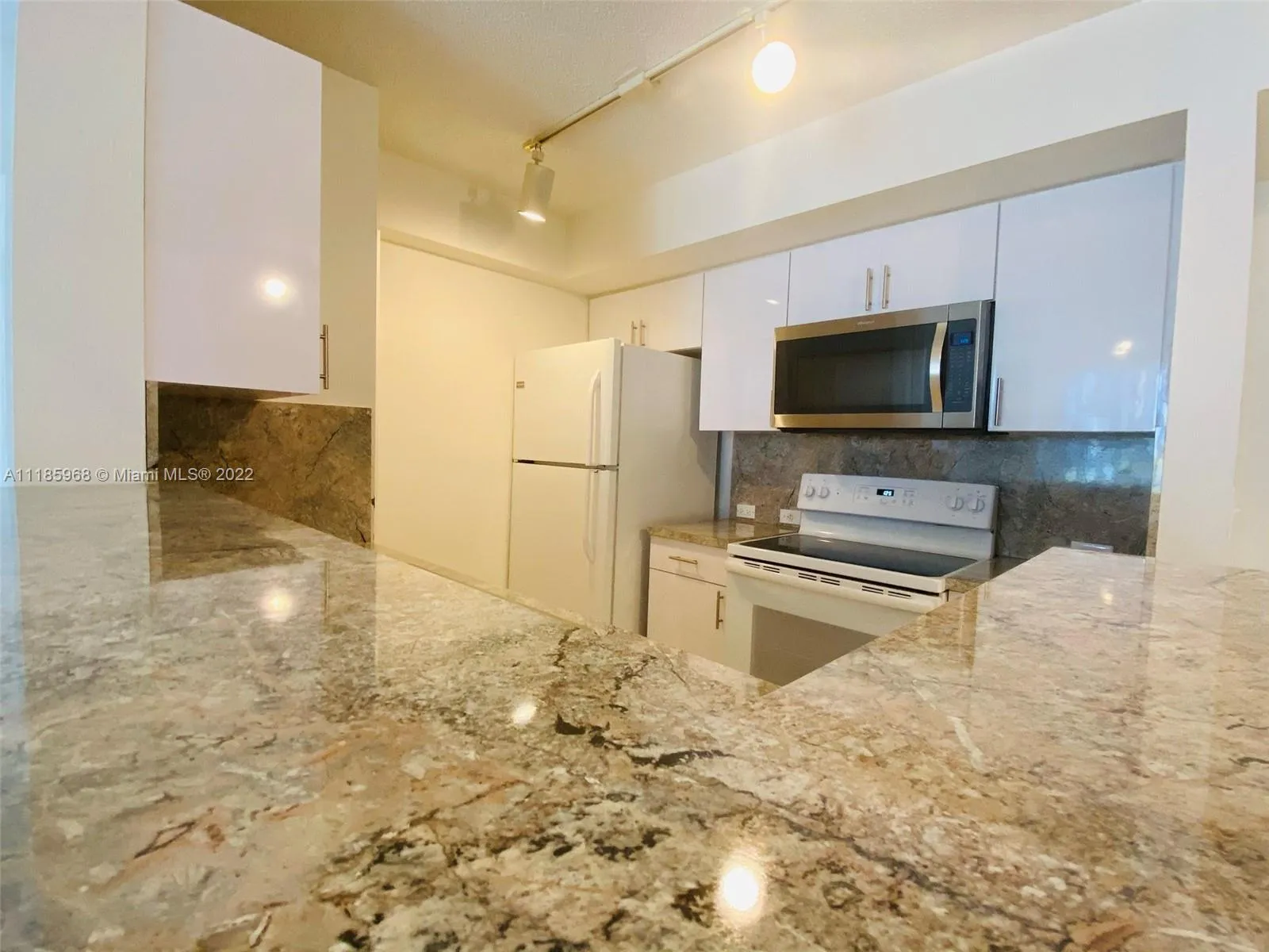 1 bedroom 1 bath for sale at 655 SW 111th Way # 106, Pembroke Pines FL 33025