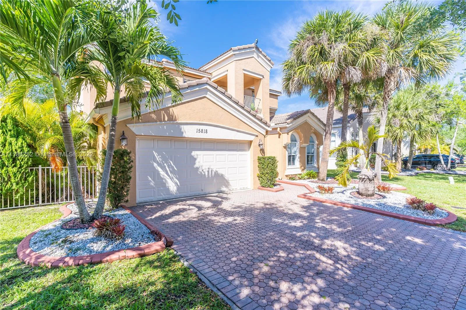 4 bedroom 2 bath for sale at 15818 SW 49th Ct, Miramar FL 33027