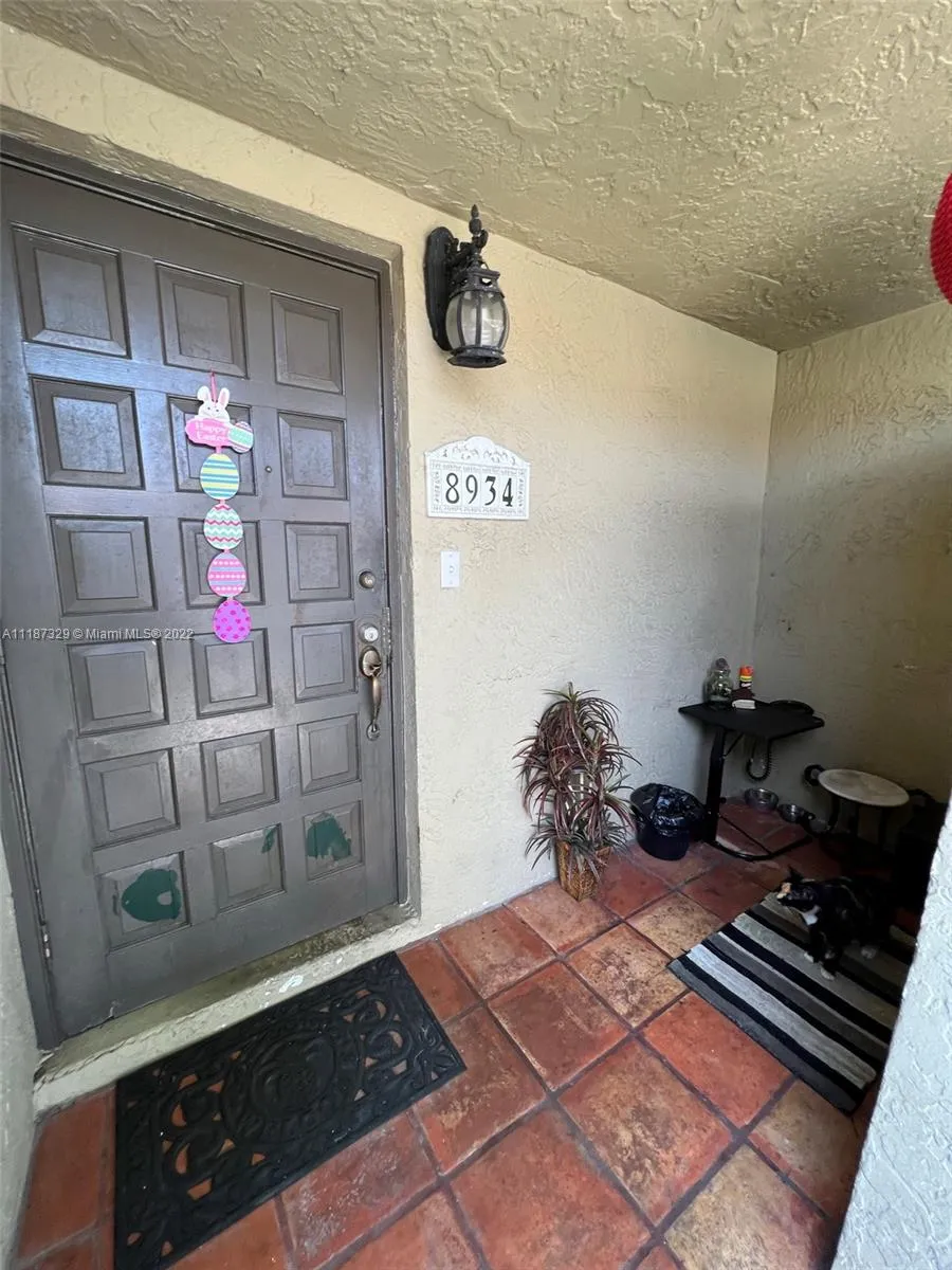 8934 Palm Tree Ln # 8934, Pembroke Pines FL 33024