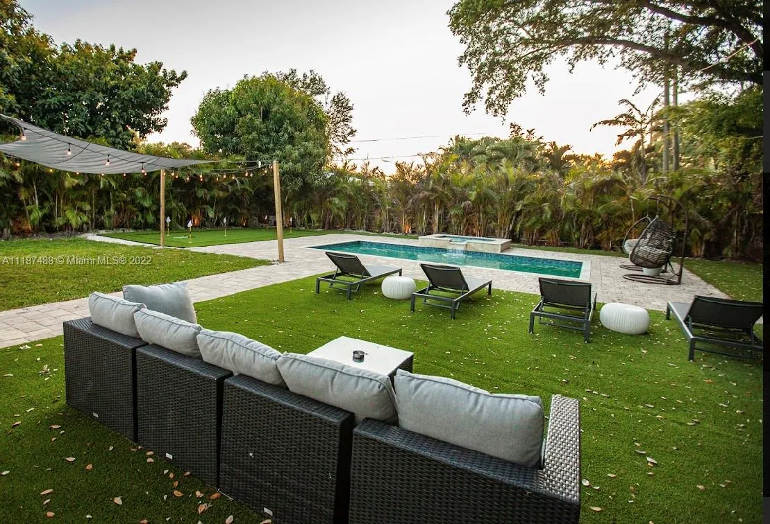 3 bedroom 2 bath for sale at 9518 N Miami Ave, Miami Shores FL 33150