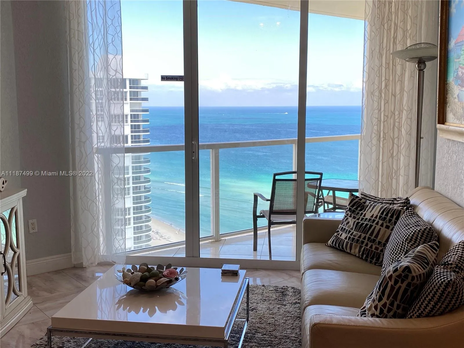 2 bedroom 2 bath for rent at 16699 Collins Ave # 2606, Sunny Isles Beach FL 33160