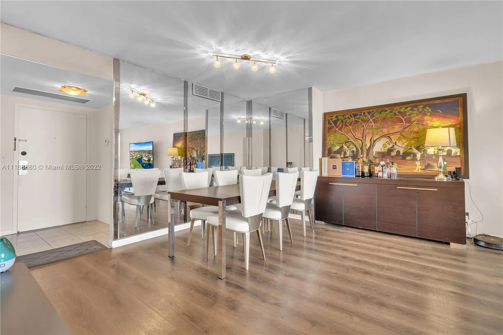2500 Parkview Dr # 2019, Hallandale Beach FL 33009