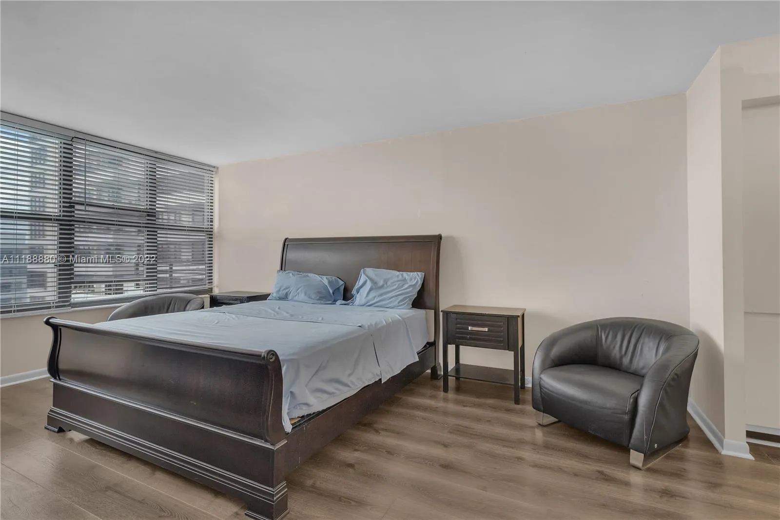 2500 Parkview Dr # 2019, Hallandale Beach FL 33009