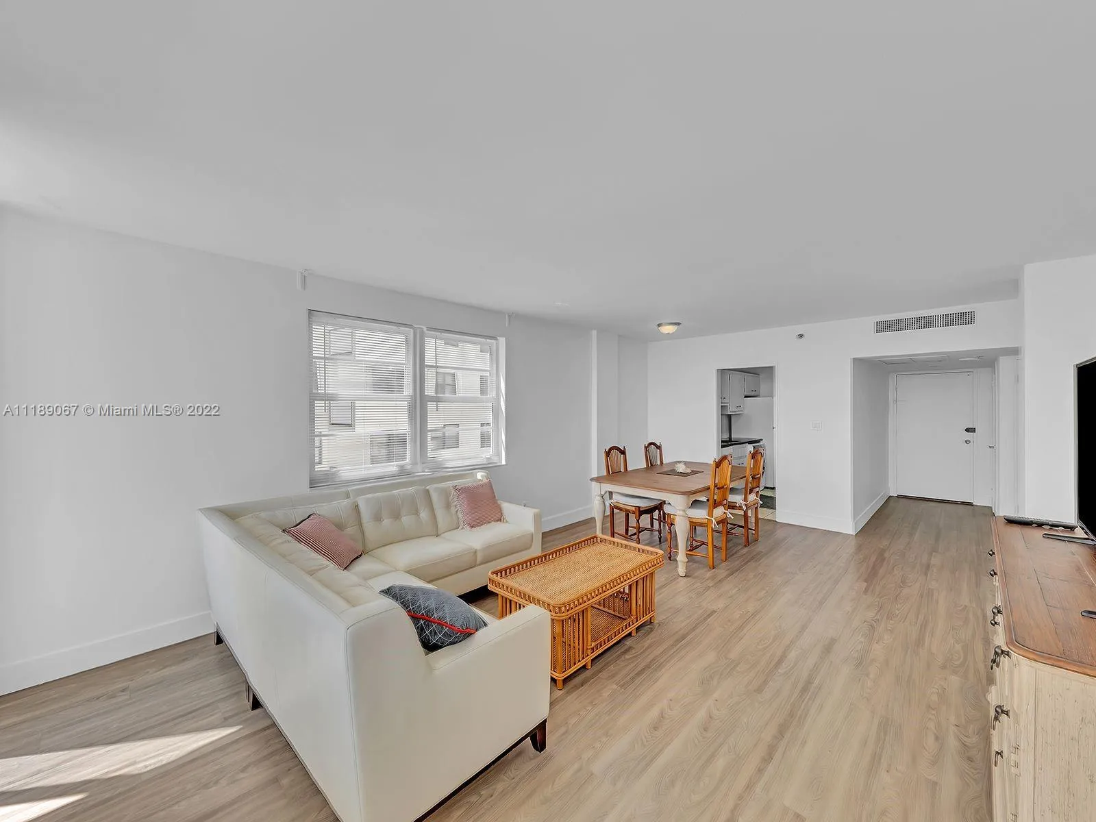 100 Lincoln Rd # 721, Miami Beach FL 33139
